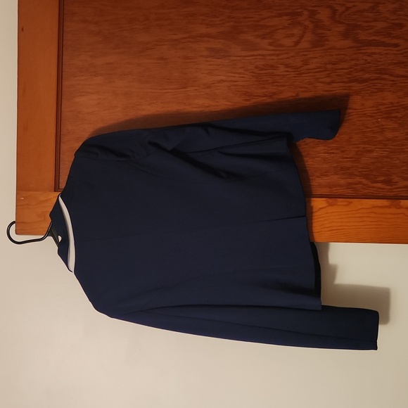 Forever 21 navy blue with white striped pockets blazer, size medium - Picture 5 of 5